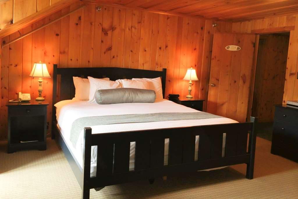 Lutsen Resort On Lake Superior Стая снимка